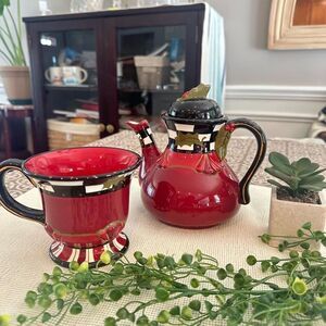 Ambiance Amber Rose Nanette Vacher 3D Rose Hand Painted Christmas Teapot & Mug‎